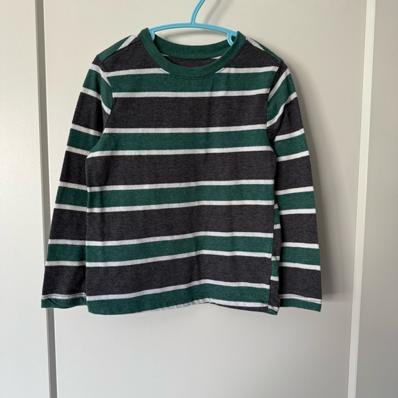 BUNDLE! 6 Old Navy long sleeve Shirts size 5T - Picture 3 of 10